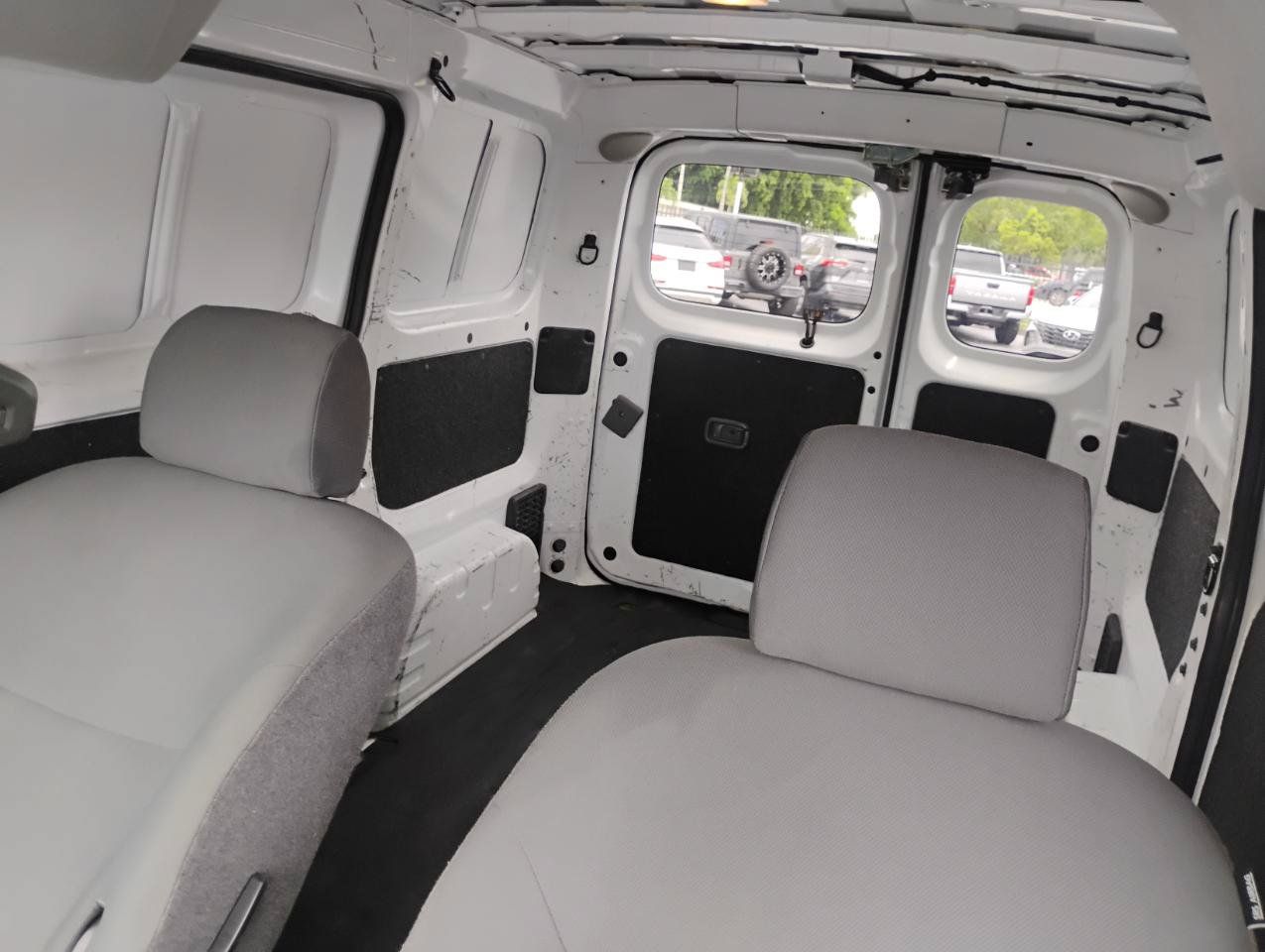 Used 2020 Nissan NV200 S w/ Back Door Glass Package FWD image 65