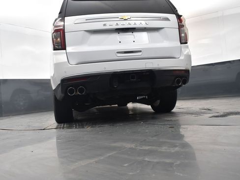 Used 2024 Chevrolet Suburban High Country image 23