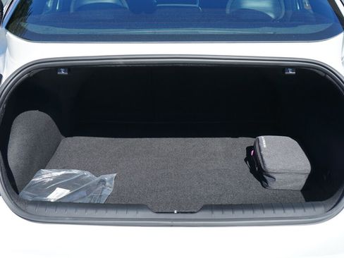 Used 2024 Hyundai Ioniq 6 SE RWD image 29