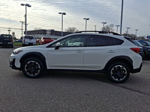 Used 2023 Subaru Crosstrek 2.0i Premium image 6