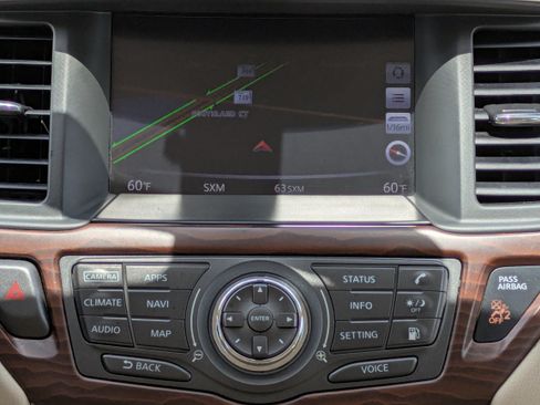 Used 2018 Nissan Pathfinder Platinum FWD image 18