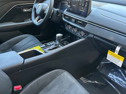 Certified 2025 Acura ADX A-Spec image 18