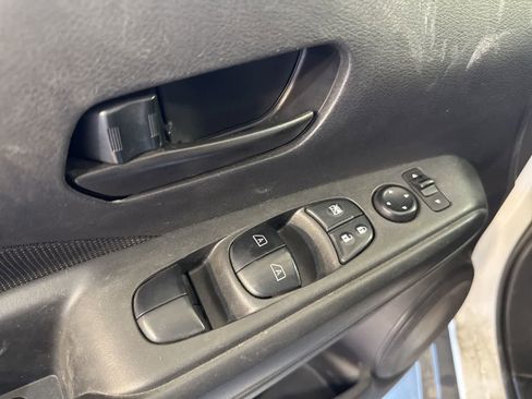 Used 2023 Nissan Kicks S FWD image 16