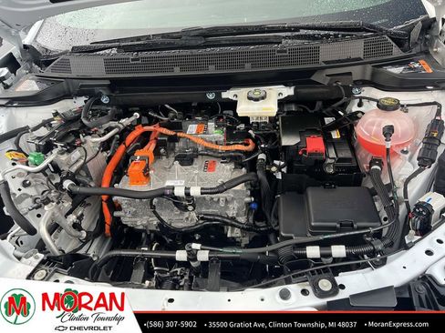 Certified 2025 Chevrolet Equinox EV LT FWD image 10