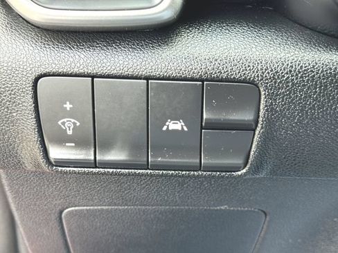 Used 2022 Kia Sportage LX AWD/4WD image 16
