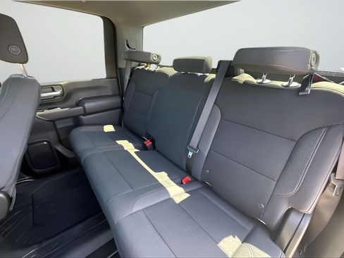 Used 2025 Chevrolet Silverado 2500 Custom w/ Custom Value Package AWD/4WD image 18