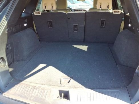 Used 2019 Cadillac XT5 FWD image 22