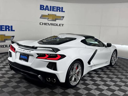 Used 2023 Chevrolet Corvette Stingray Preferred Cpe w/ Z51 Performance Package RWD image 5