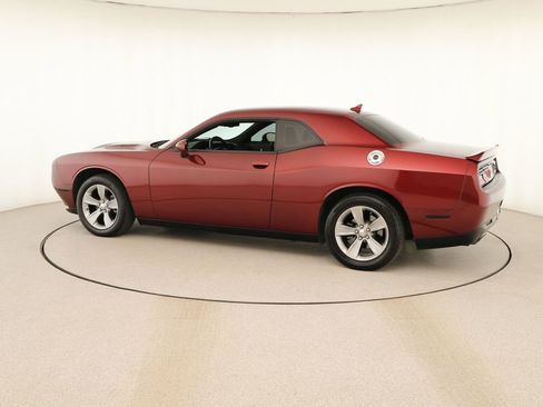 Used 2020 Dodge Challenger SXT image 3