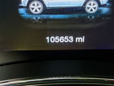 Used 2017 Jeep Grand Cherokee Trailhawk image 4