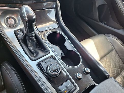 Used 2016 Nissan Maxima Platinum image 16