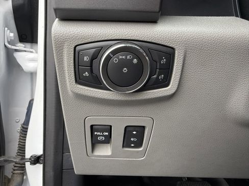 Used 2020 Ford F150 XLT w/ Trailer Tow Package image 19