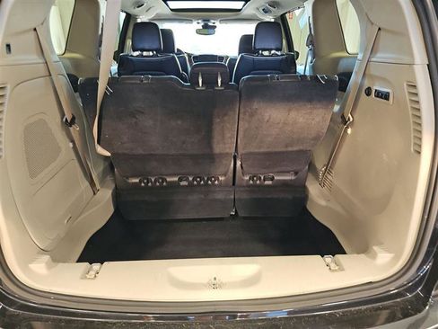 Used 2022 Chrysler Pacifica Limited image 11