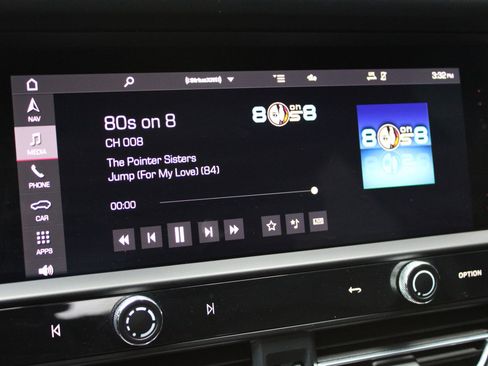 Certified 2023 Porsche Macan Turbo image 18