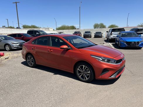 Used 2024 Kia Forte LXS FWD image 6