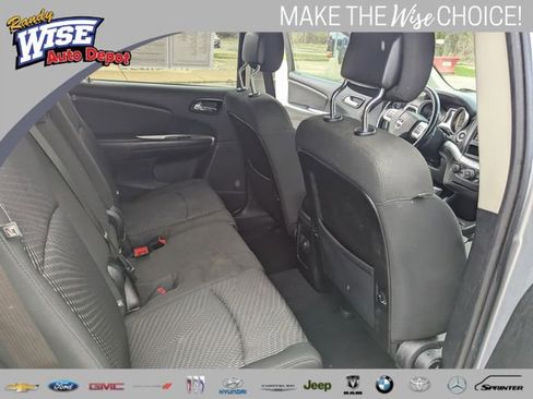 Used 2020 Dodge Journey SE w/ SE Popular Equipment Group image 19