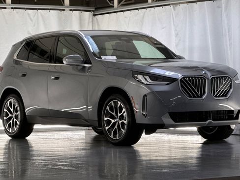 Used 2026 BMW X3 xDrive30 w/ Convenience Package image 6