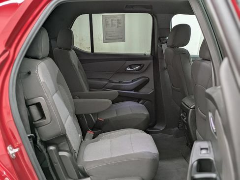 Used 2023 Chevrolet Traverse LT AWD/4WD image 34