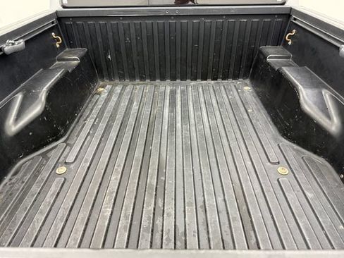 Used 2021 Toyota Tacoma SR5 RWD image 35