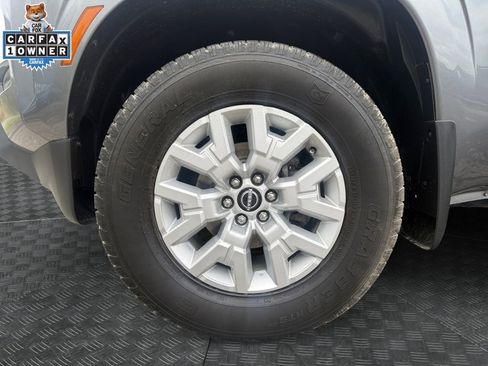 Certified 2022 Nissan Frontier SV w/ Technology Package AWD/4WD image 20