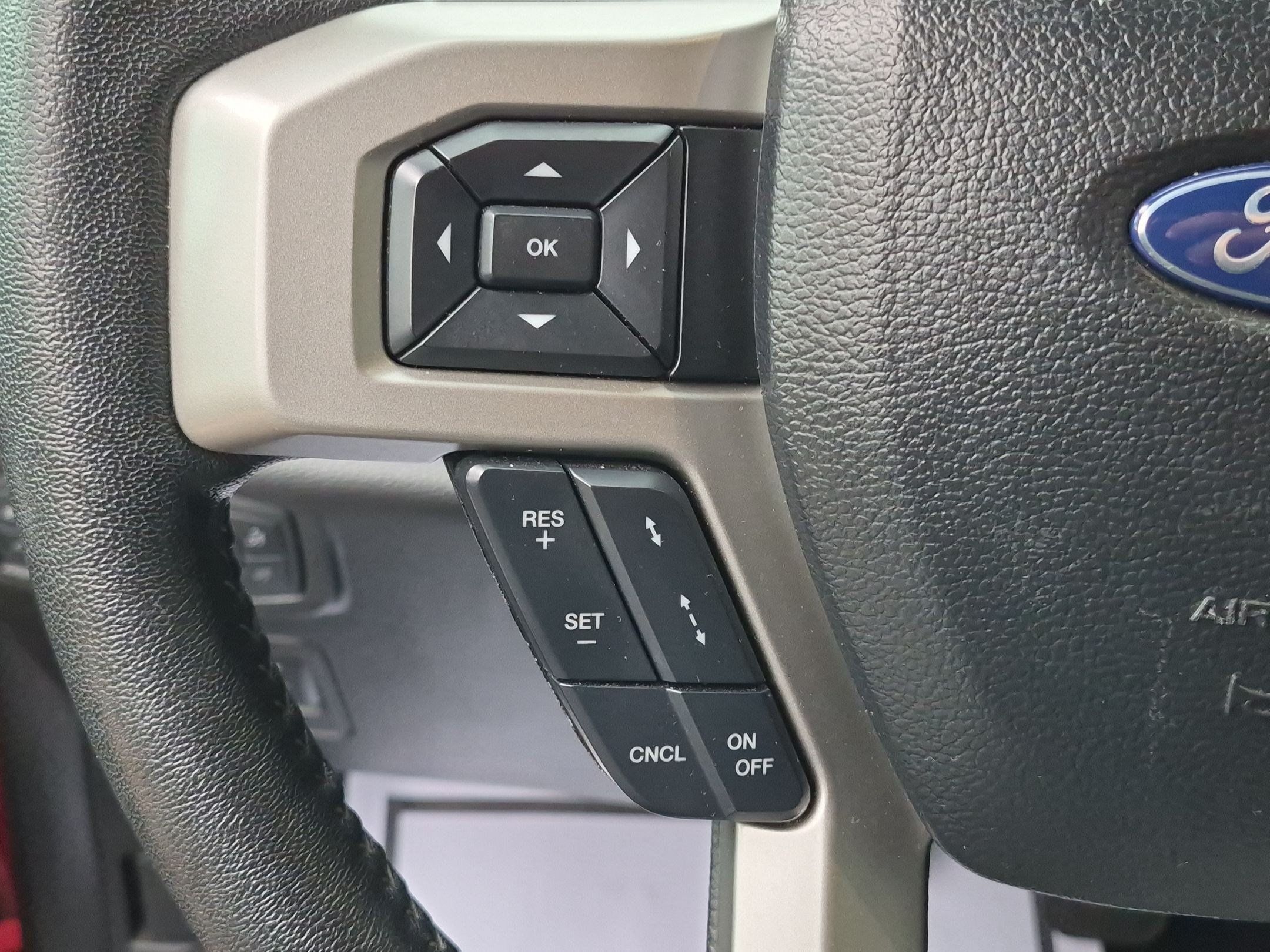 Used 2019 Ford F150 Lariat w/ Equipment Group 502A Luxury AWD/4WD image 17