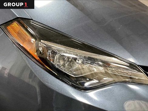 Certified 2019 Toyota Corolla LE FWD image 28