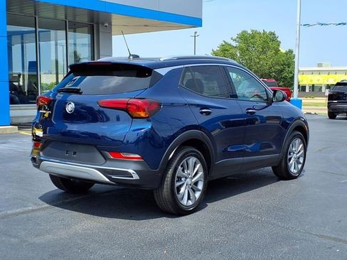 Used 2023 Buick Encore GX Essence w/ Experience Buick Package image 3
