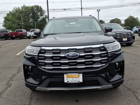 New 2026 Ford Explorer Active w/ Active Comfort Package AWD/4WD image 2