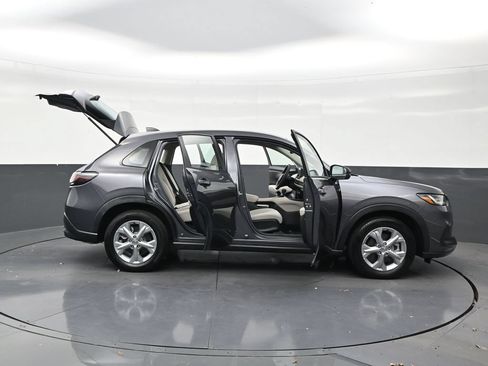 Used 2024 Honda HR-V LX image 29