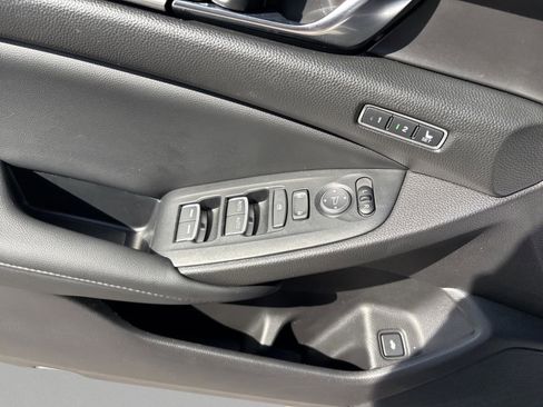 Used 2022 Honda Accord Touring image 17