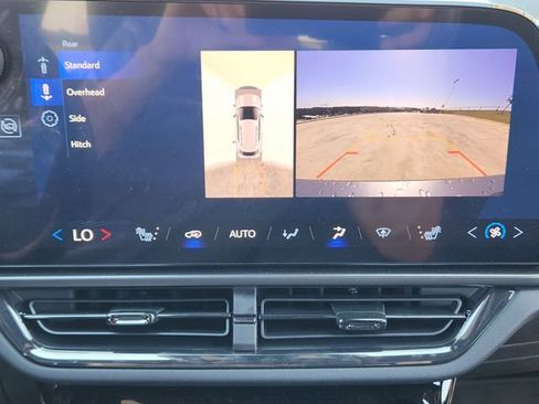 New 2025 Chevrolet Equinox EV RS FWD image 16