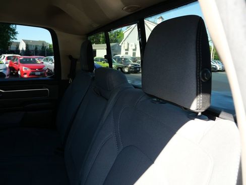 Used 2019 RAM 1500 Big Horn AWD/4WD image 23