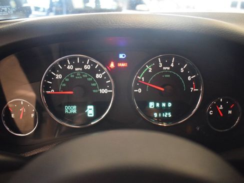 Used 2014 Jeep Wrangler Unlimited Sport w/ Quick Order Package 24S AWD/4WD image 94