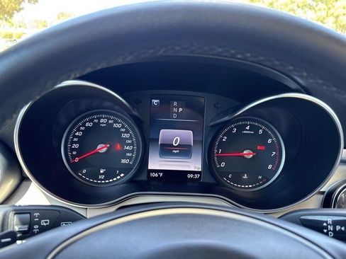 Used 2018 Mercedes-Benz GLC 300 4MATIC image 26