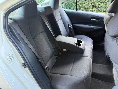 Used 2020 Toyota Corolla LE w/ Carpet Mat Package (TMS) FWD image 20