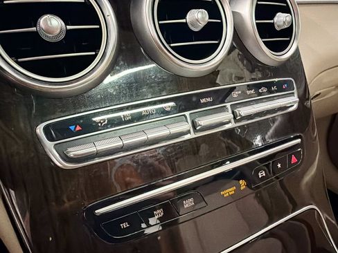 Certified 2022 Mercedes-Benz GLC 300 4MATIC image 16