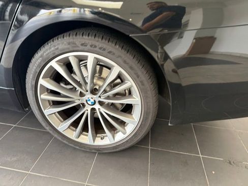 Used 2021 BMW 530i RWD image 14