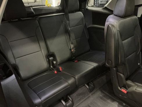 Used 2019 Chevrolet Traverse Premier w/ Redline Edition image 33