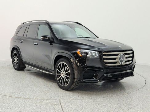 Certified 2024 Mercedes-Benz GLS 450 4MATIC image 3