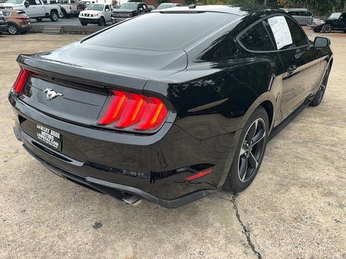 Used 2019 Ford Mustang Coupe image 5