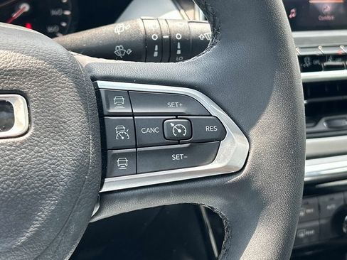 Used 2024 Jeep Compass Limited w/ Sun and Sound Group AWD/4WD image 23