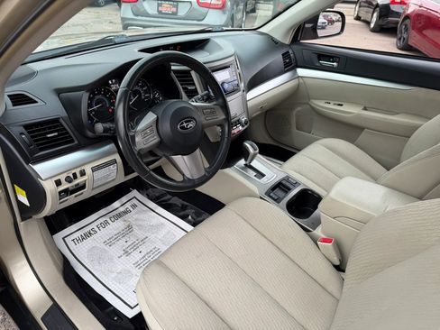 Used 2010 Subaru Outback 2.5i Premium image 15