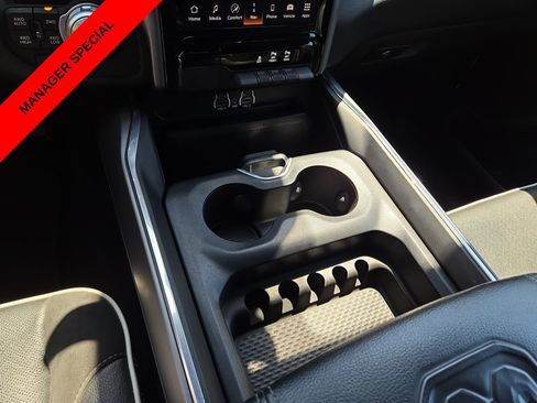 Used 2025 RAM 1500 Laramie AWD/4WD image 22