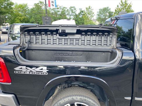 Used 2025 RAM 1500 Limited AWD/4WD image 26
