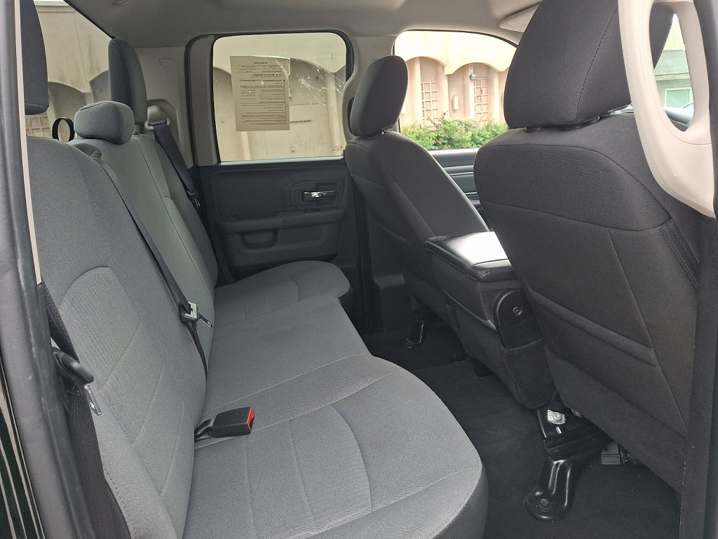Used 2024 RAM 1500 Classic SLT AWD/4WD image 15