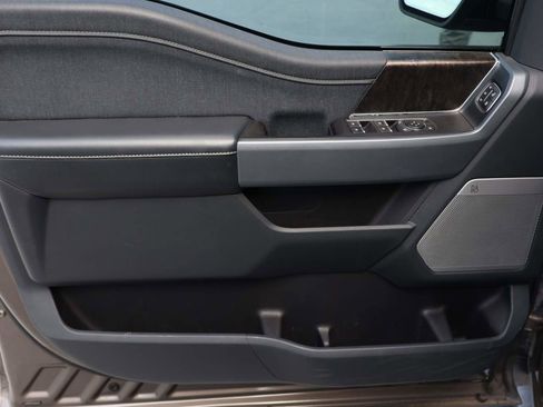 Used 2021 Ford F150 Lariat w/ Max Trailer Tow Package image 7