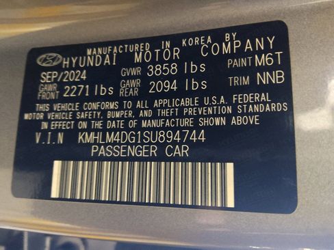 Used 2025 Hyundai Elantra Sport w/ Cargo Package FWD image 33