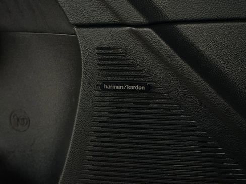 Used 2019 Dodge Challenger SRT Hellcat Redeye image 24