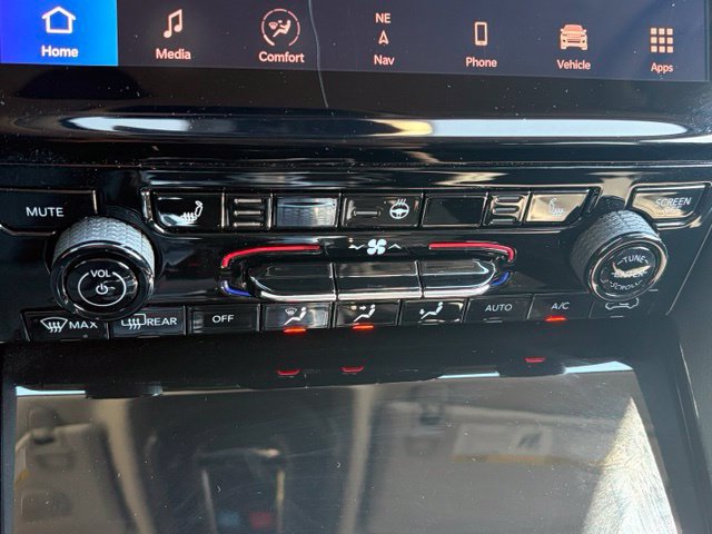 Used 2023 Jeep Grand Cherokee Limited AWD/4WD image 22