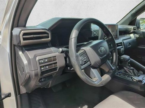 Certified 2025 Toyota Tacoma SR w/ SR Upgrade Package AWD/4WD image 14